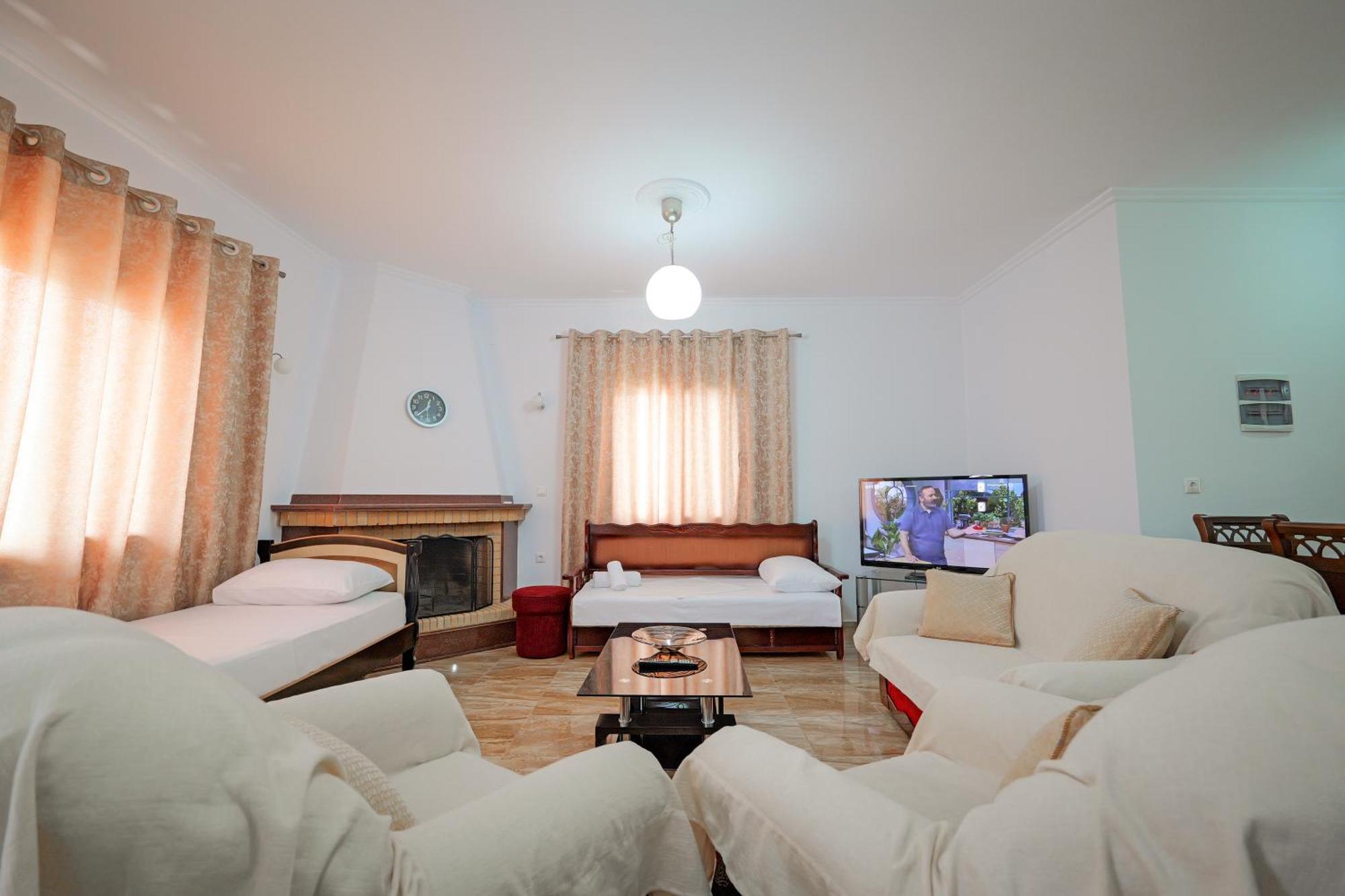Guest House Moonlight Ksamil Exterior photo