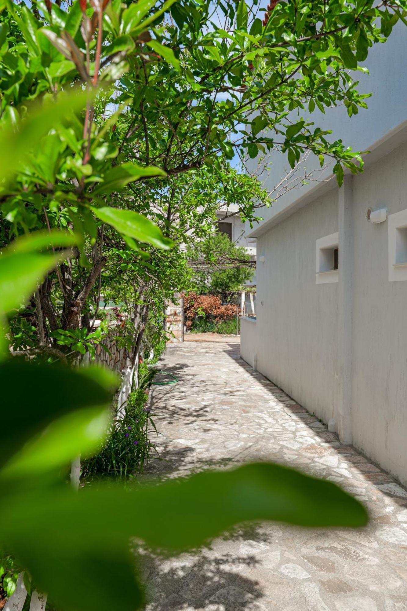 Guest House Moonlight Ksamil Exterior photo
